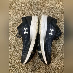 Under Armour Women's Charged Intake Sneakers Black And White Shoes Size 8.5